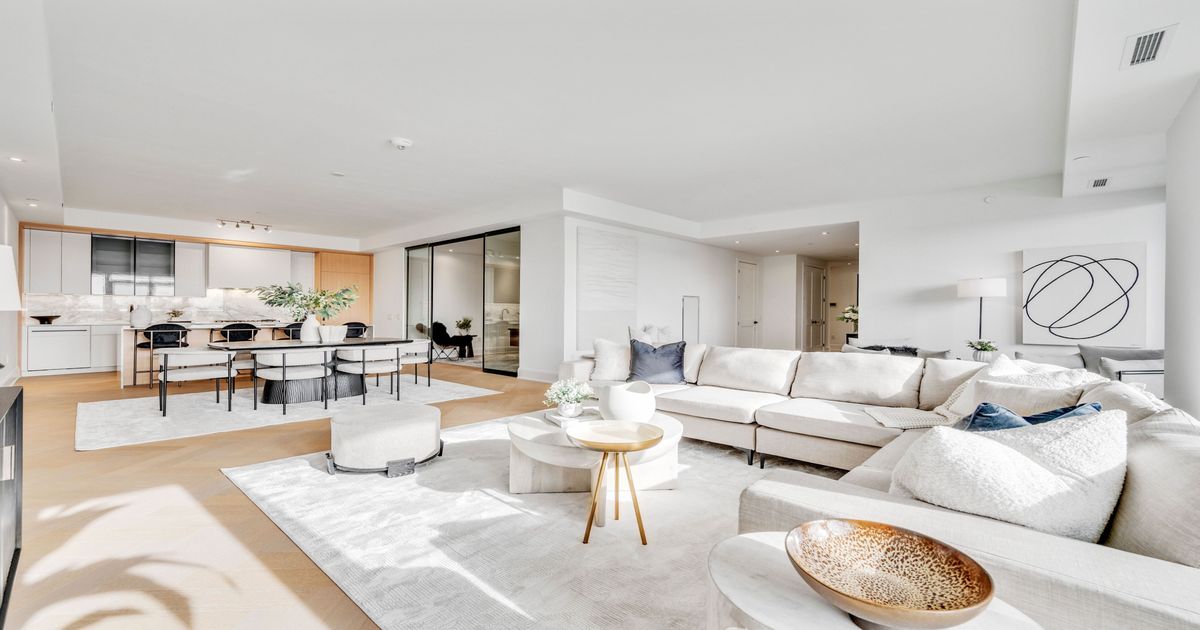 355 Bedford Park Ave Toronto