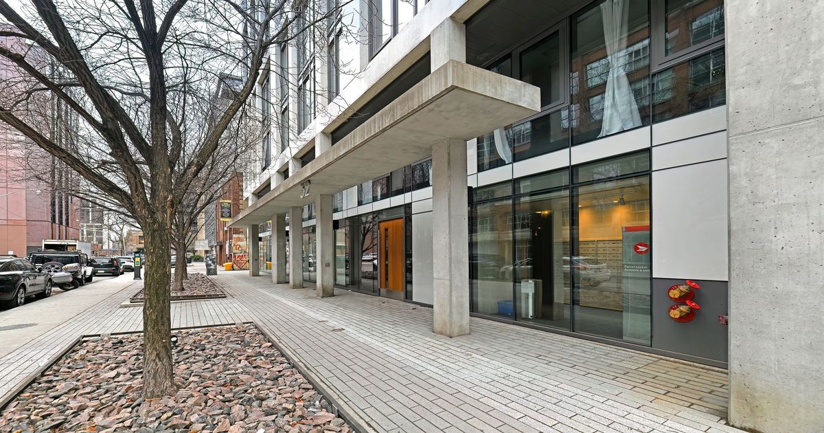 32 Camden St Toronto