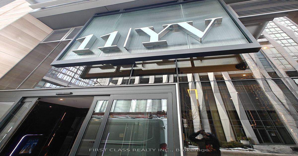 11 Yorkville Ave W Toronto