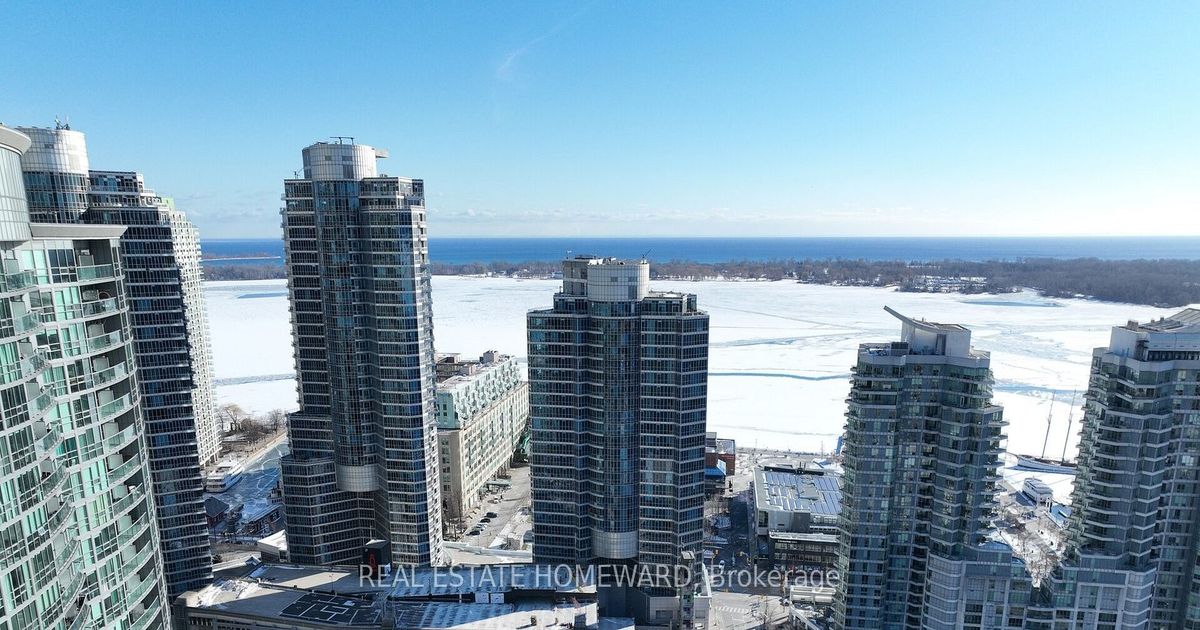218 Queens Quay W Toronto