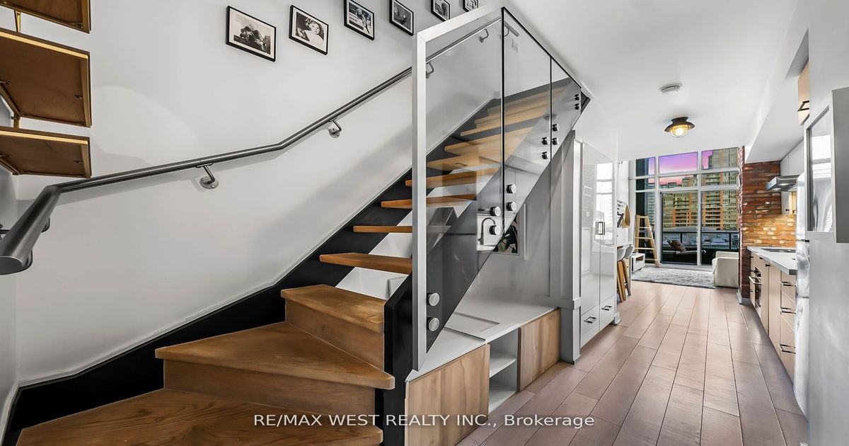 5 Hanna Avenue Toronto