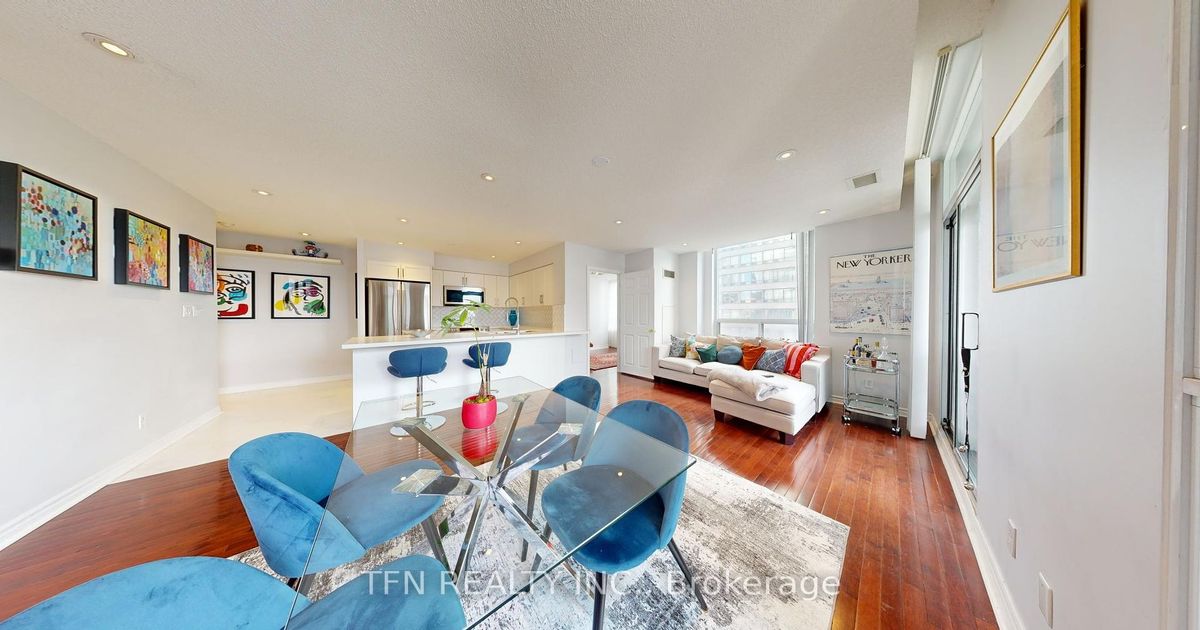 18 Spring Garden Ave Toronto