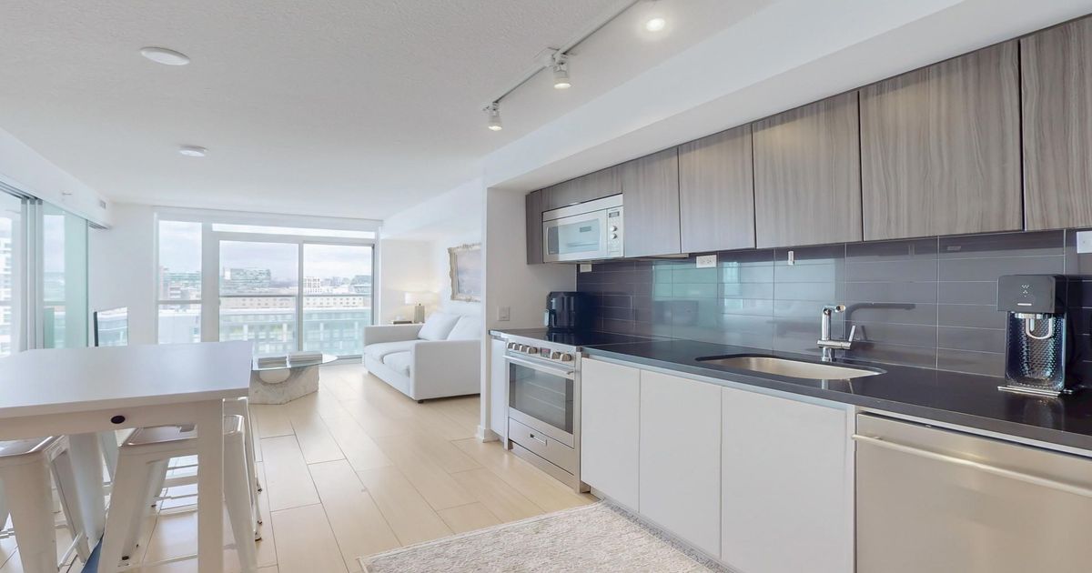 85 Queens Wharf Road Toronto