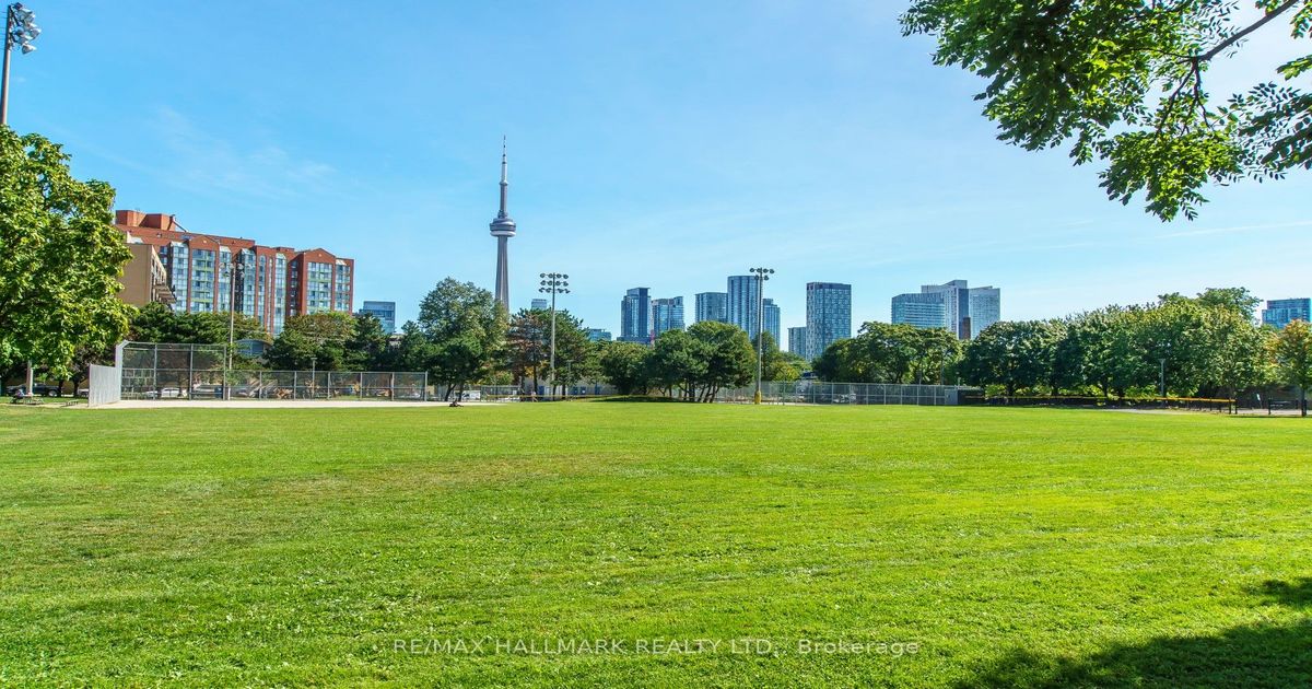 25 Stafford St Toronto