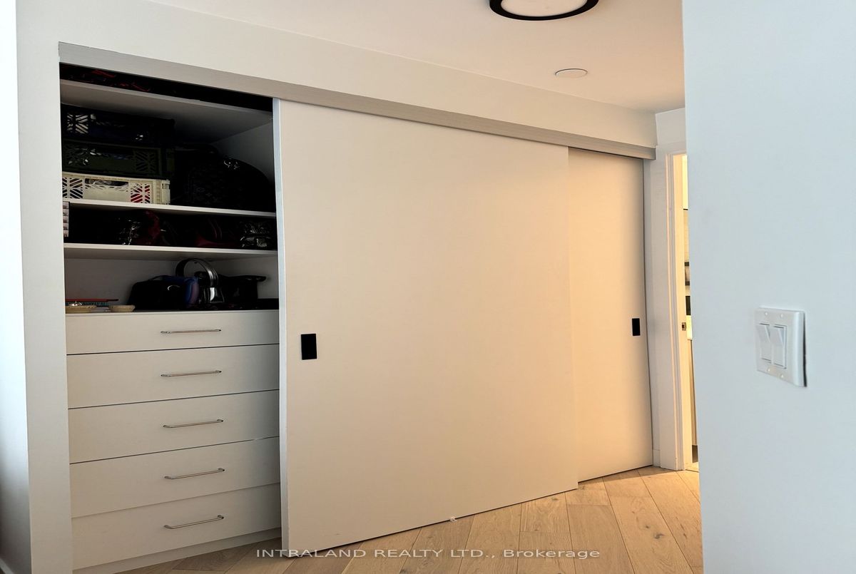 img-gallery