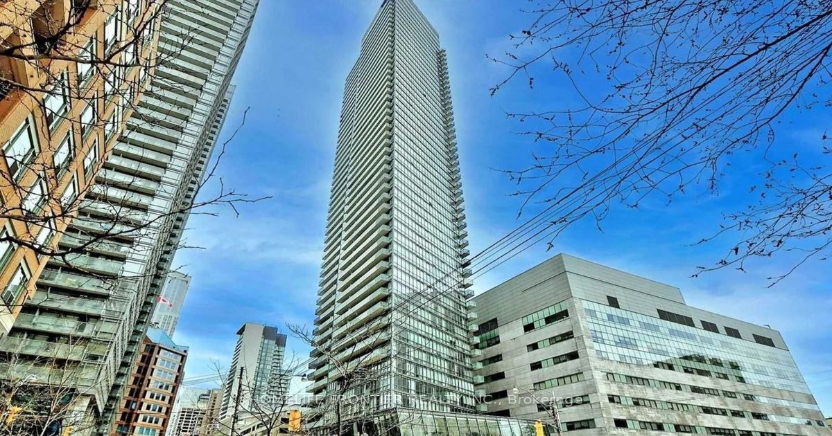 832 Bay St Toronto