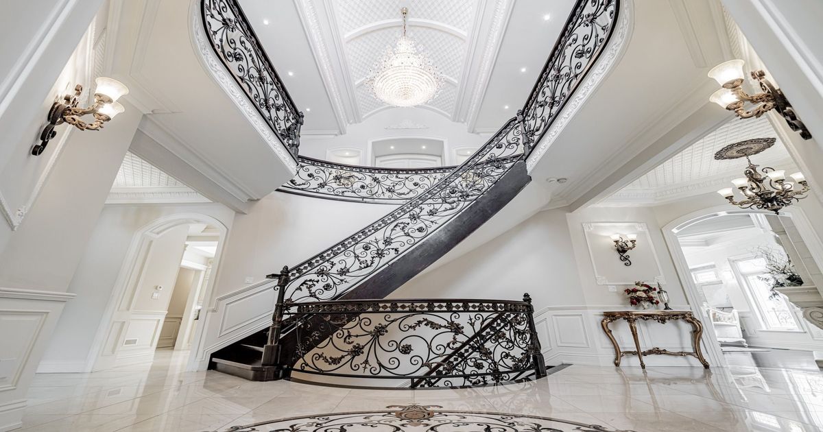 4 Fifeshire Road Toronto