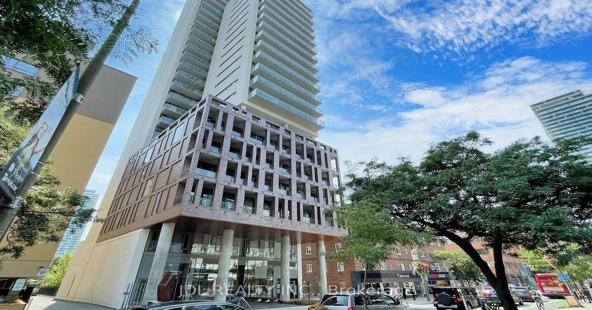 81 Wellesley St E Toronto