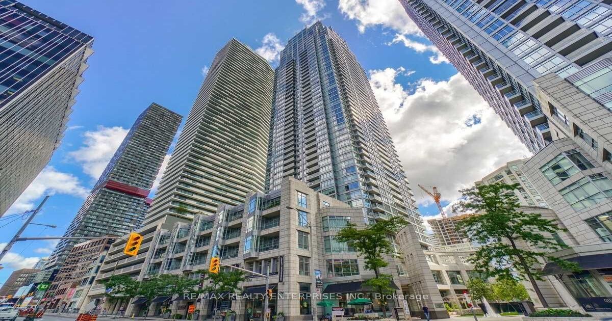 2191 Yonge Street Toronto
