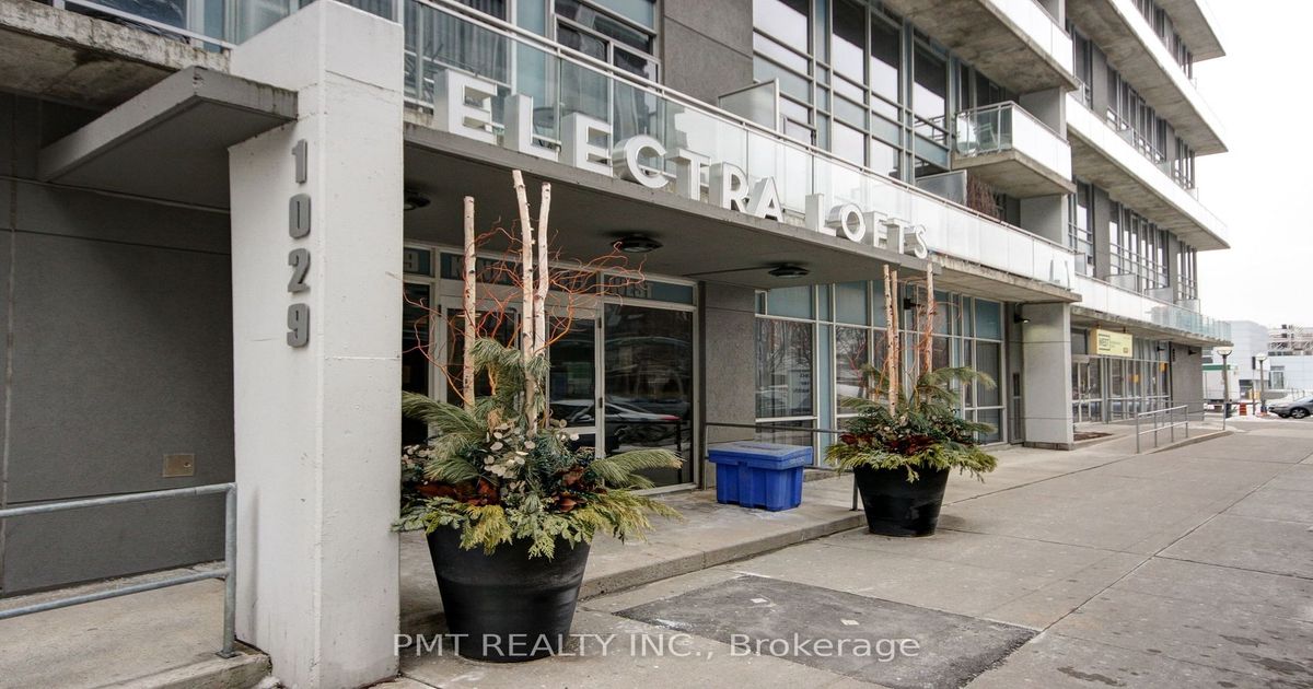 1029 King St W Toronto