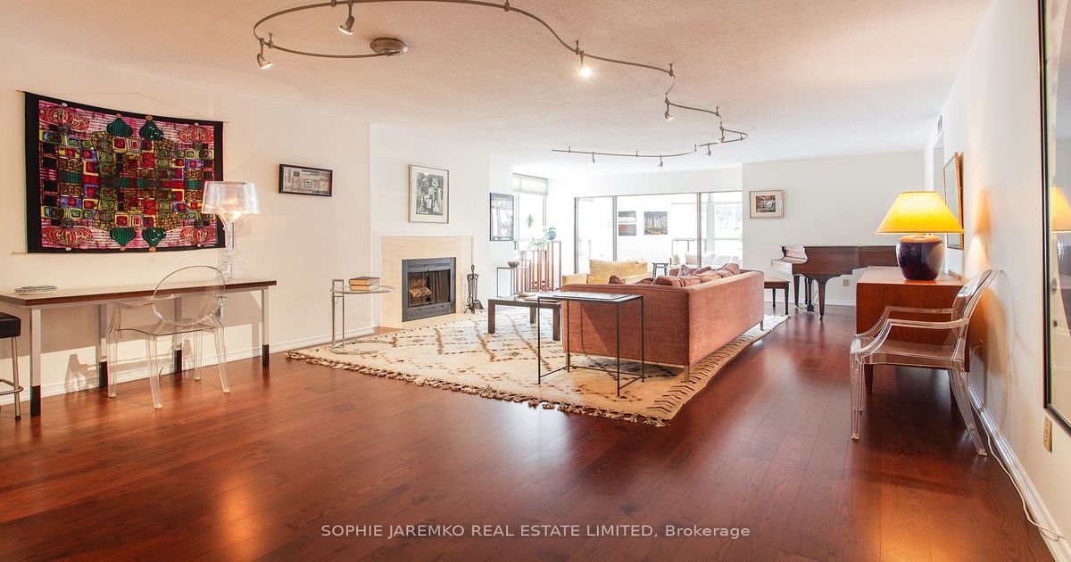 160 Frederick Street Toronto