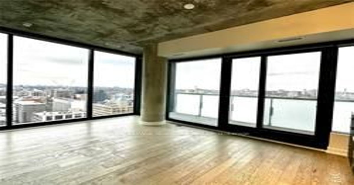 11 Charlotte St Toronto