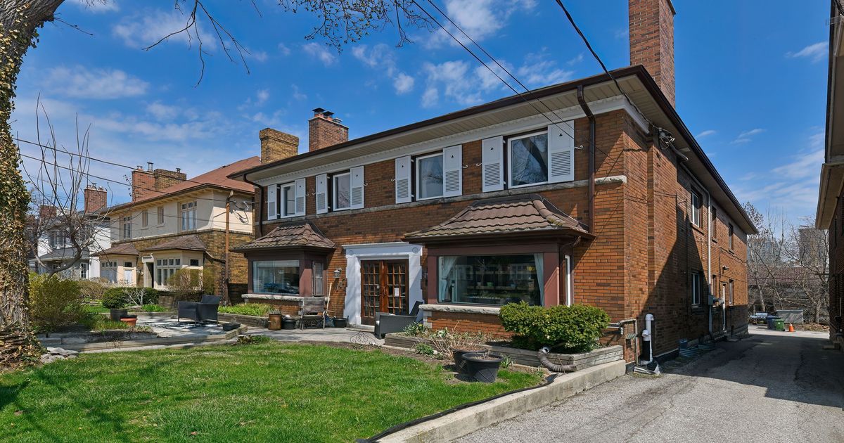 147 Highbourne Road Toronto