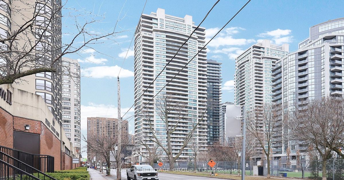 18 Spring Garden Ave Toronto