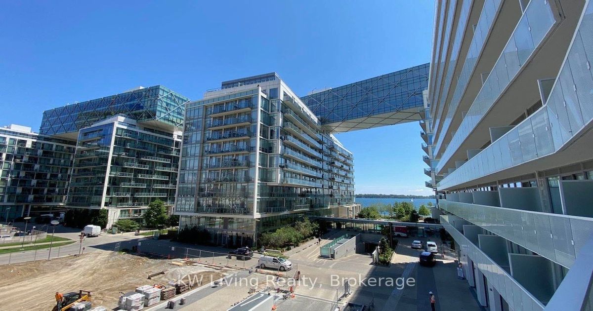 15 Queens Quay E Toronto