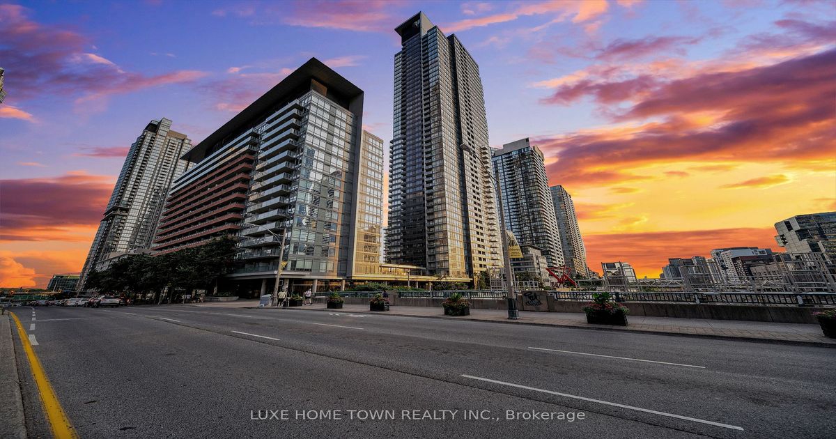4K Spadina Ave Toronto
