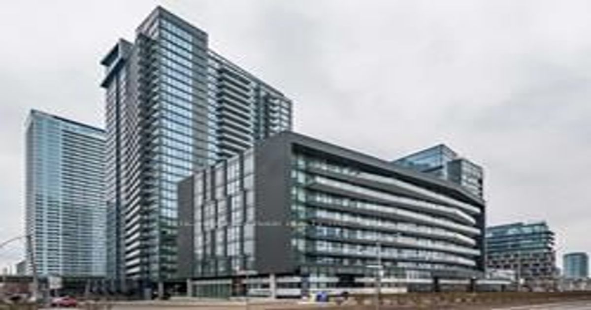 90 Queens Wharf Road Toronto