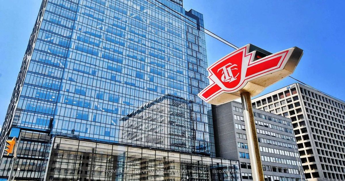 488 University Avenue W Toronto