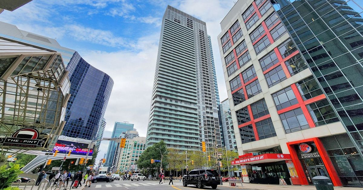 300 Front St Toronto