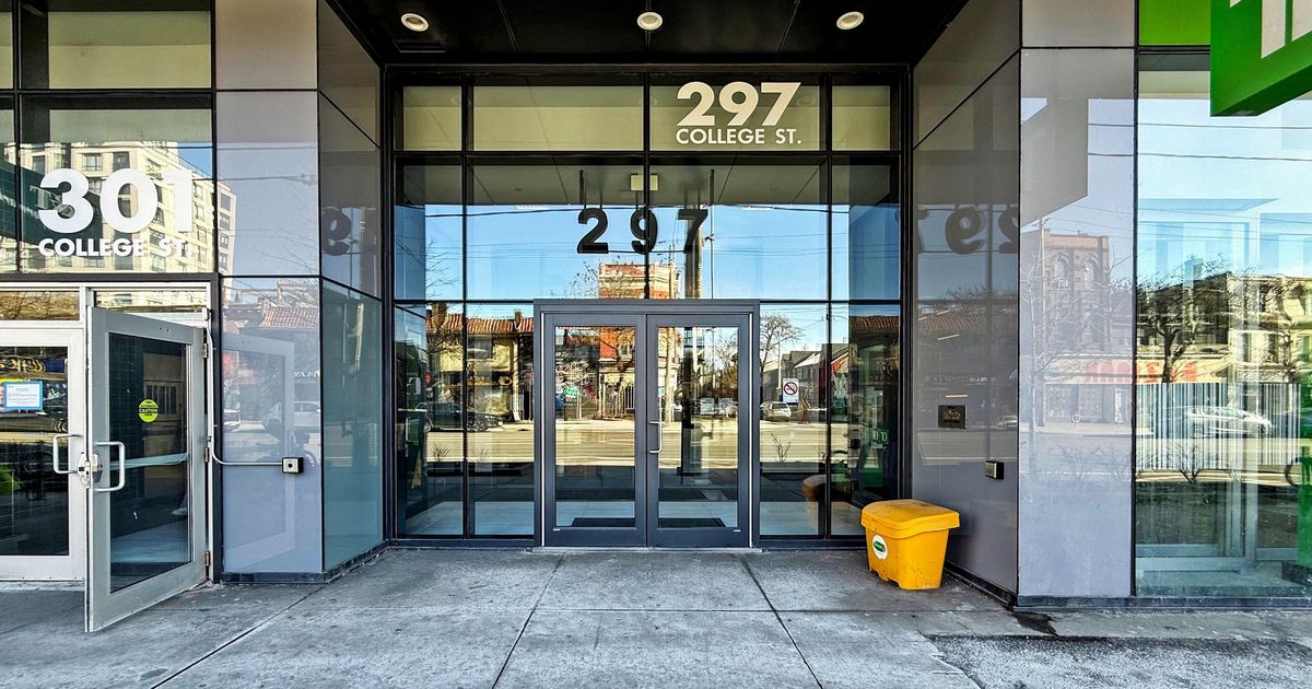 297 College Street Toronto