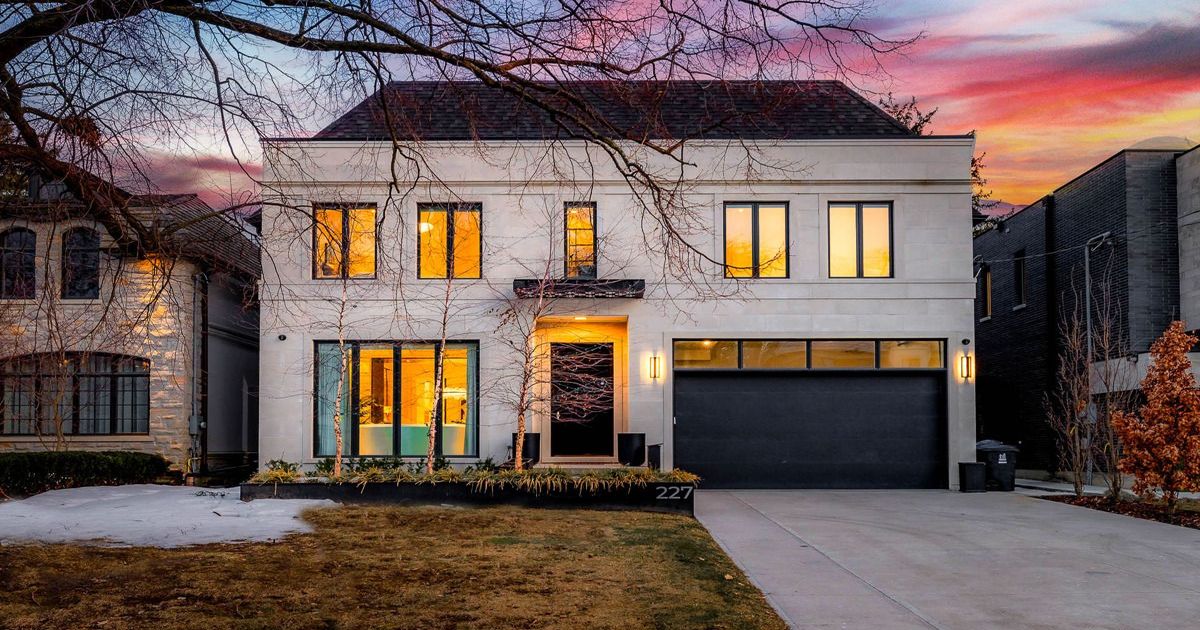 227 Strathallan Wood Toronto