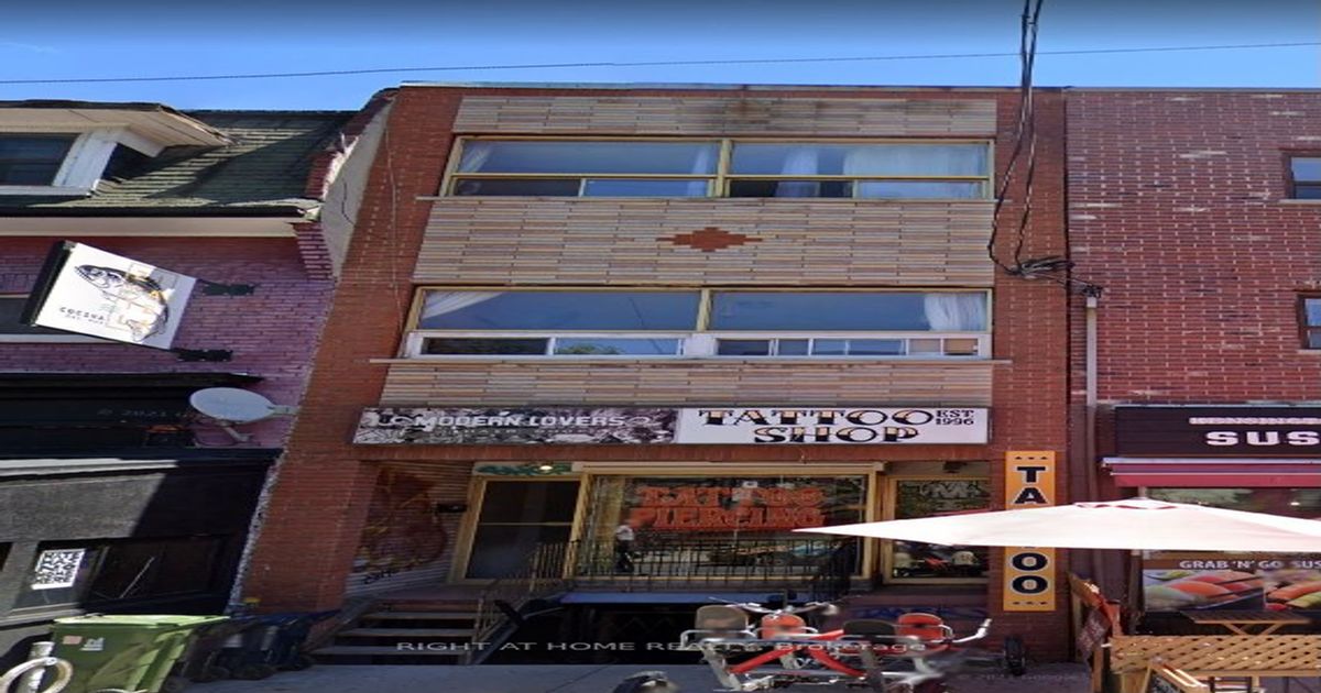 283 Augusta Avenue Toronto
