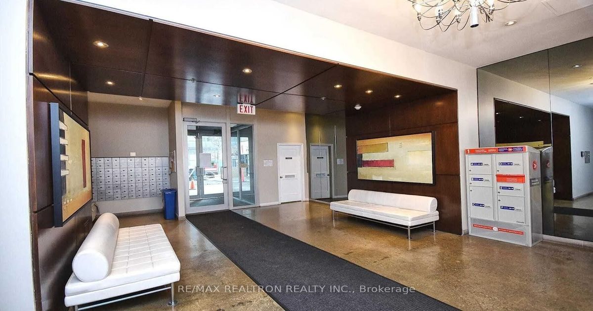 188 Eglinton Avenue E Toronto