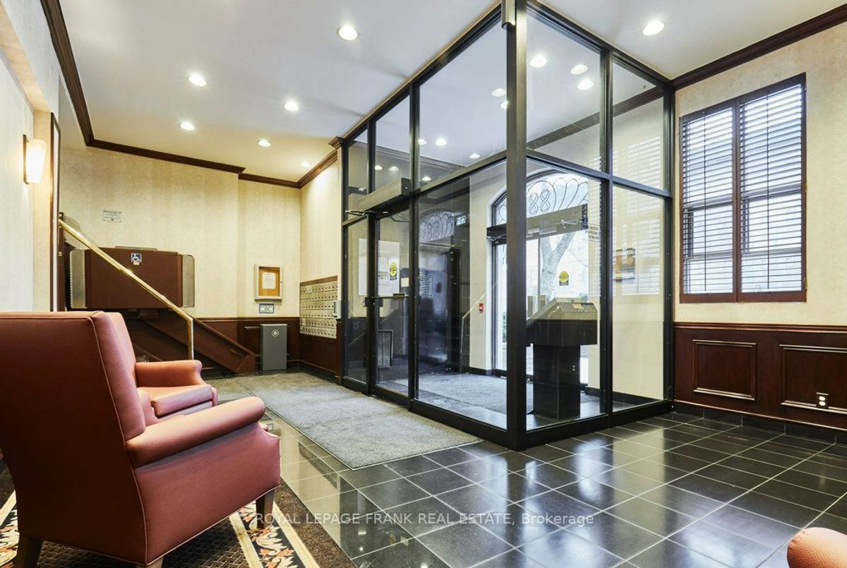 img-gallery