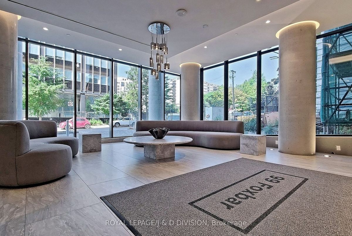 img-gallery