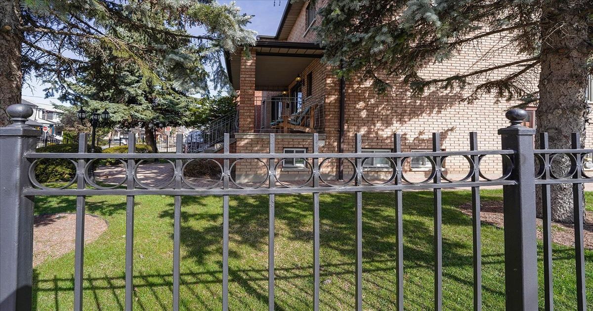 531 Lauder Avenue Toronto