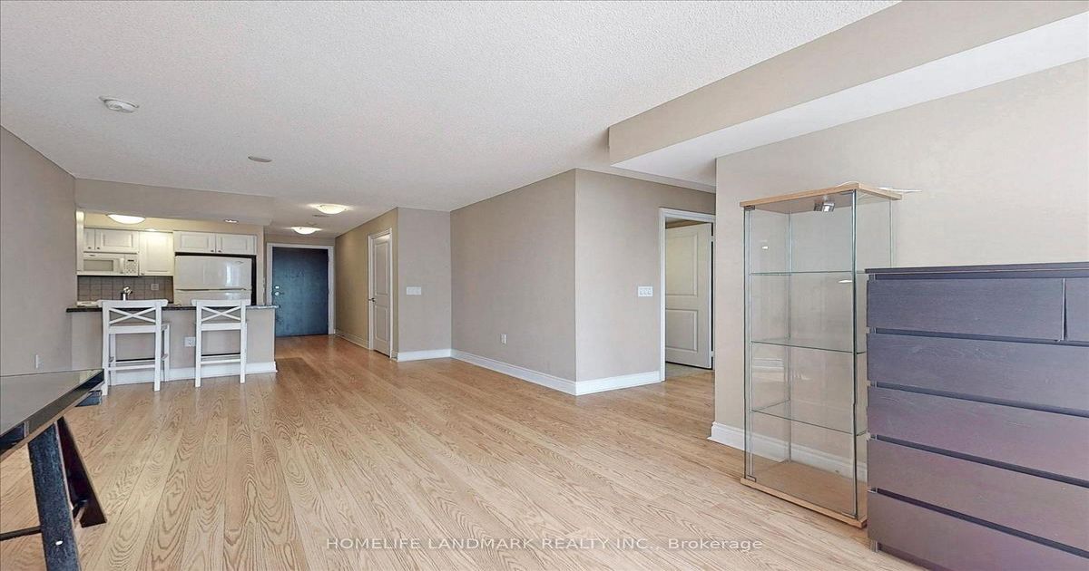 500 Doris Avenue Toronto