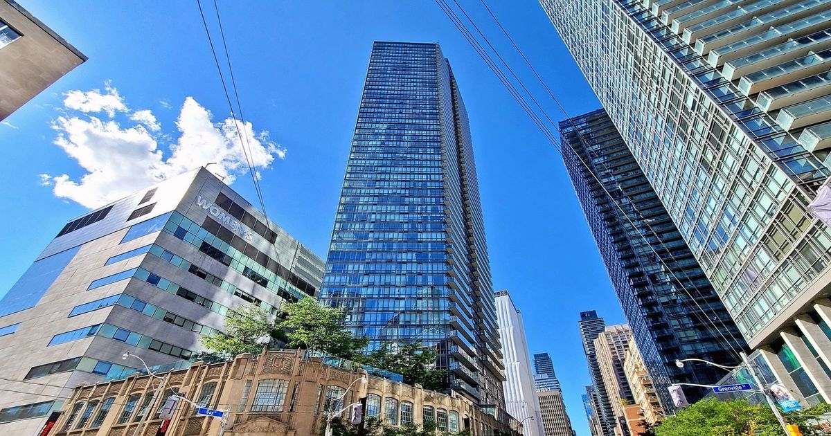 832 Bay Street Toronto