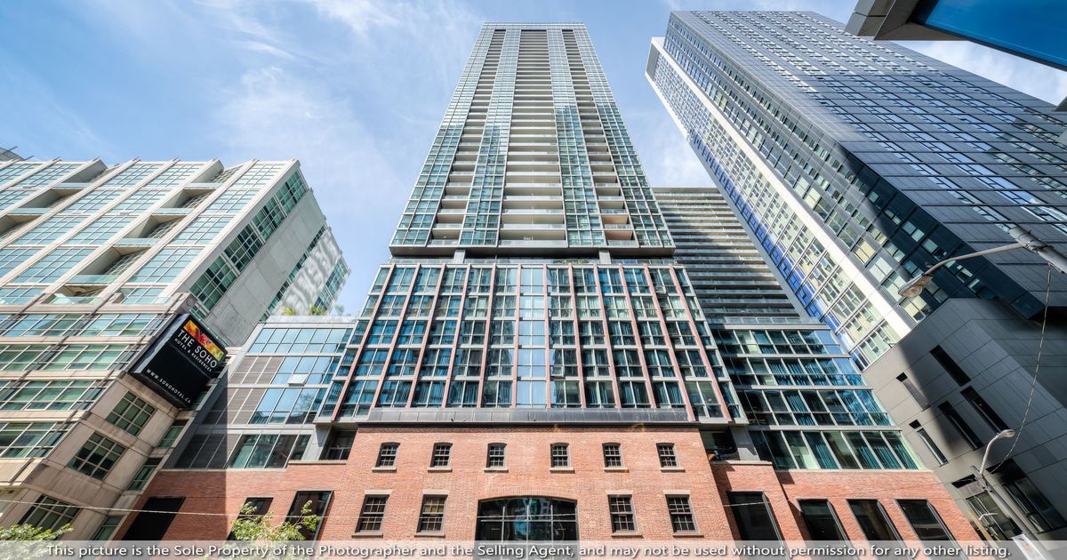 88 Blue Jays Way Toronto