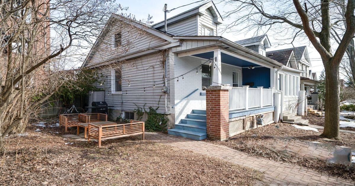 139 Kenwood Avenue Toronto