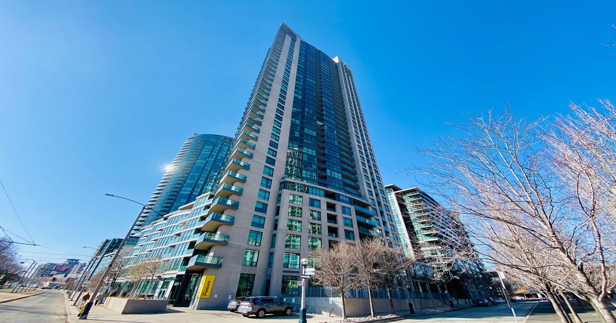 215 Fort York Boulevard Toronto
