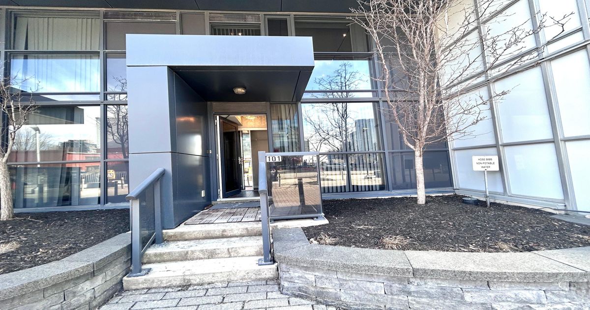 352 Front Street W Toronto