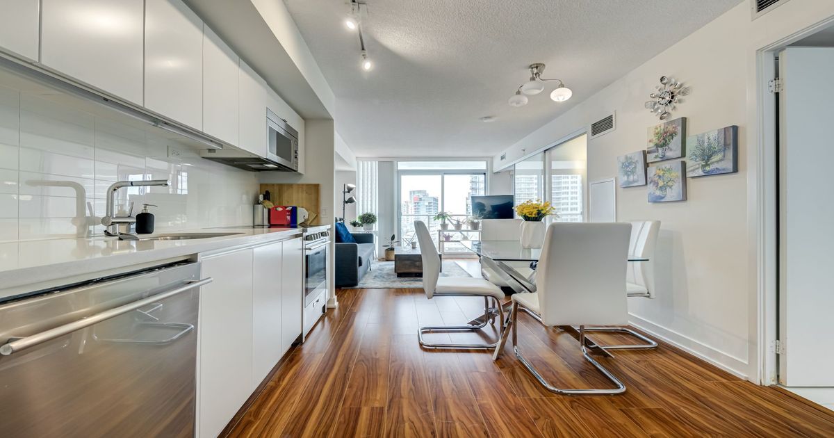 75 Queens Wharf Road Toronto