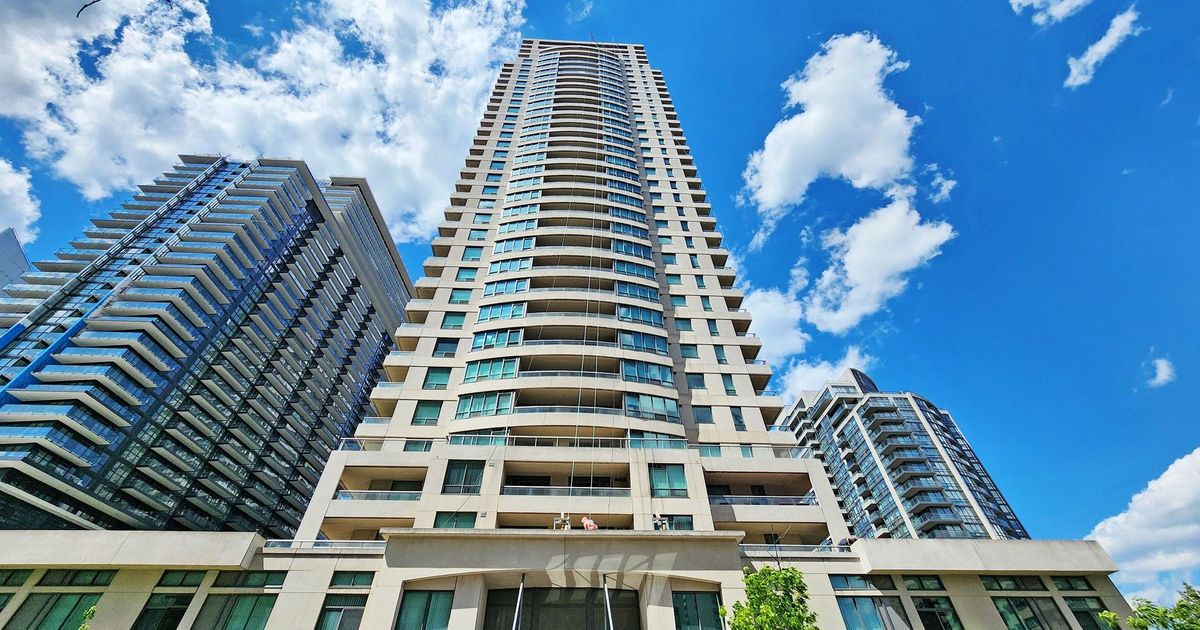 18 Spring Garden Avenue Toronto