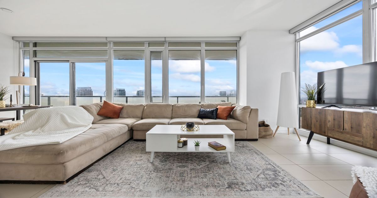 170 Fort York Boulevard Toronto