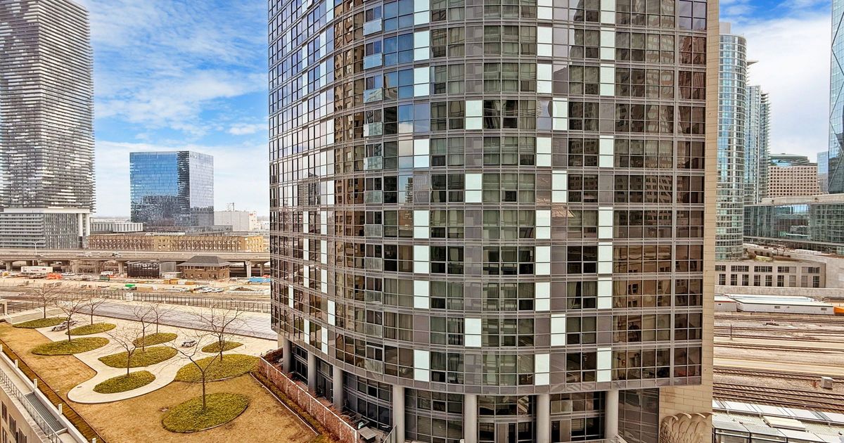 8 The Esplanade Avenue Toronto