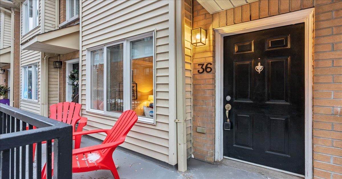 208 Niagara Street Toronto