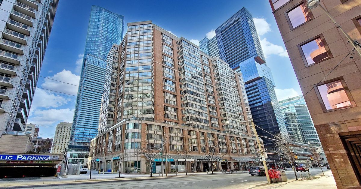 711 Bay Street Toronto