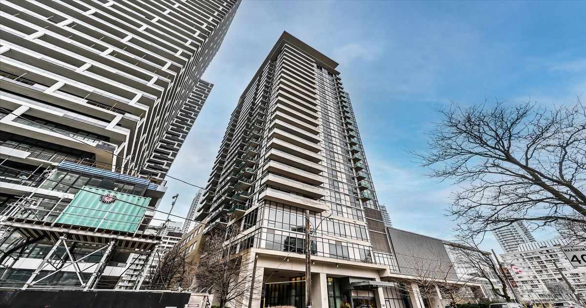 25 Broadway Avenue Toronto