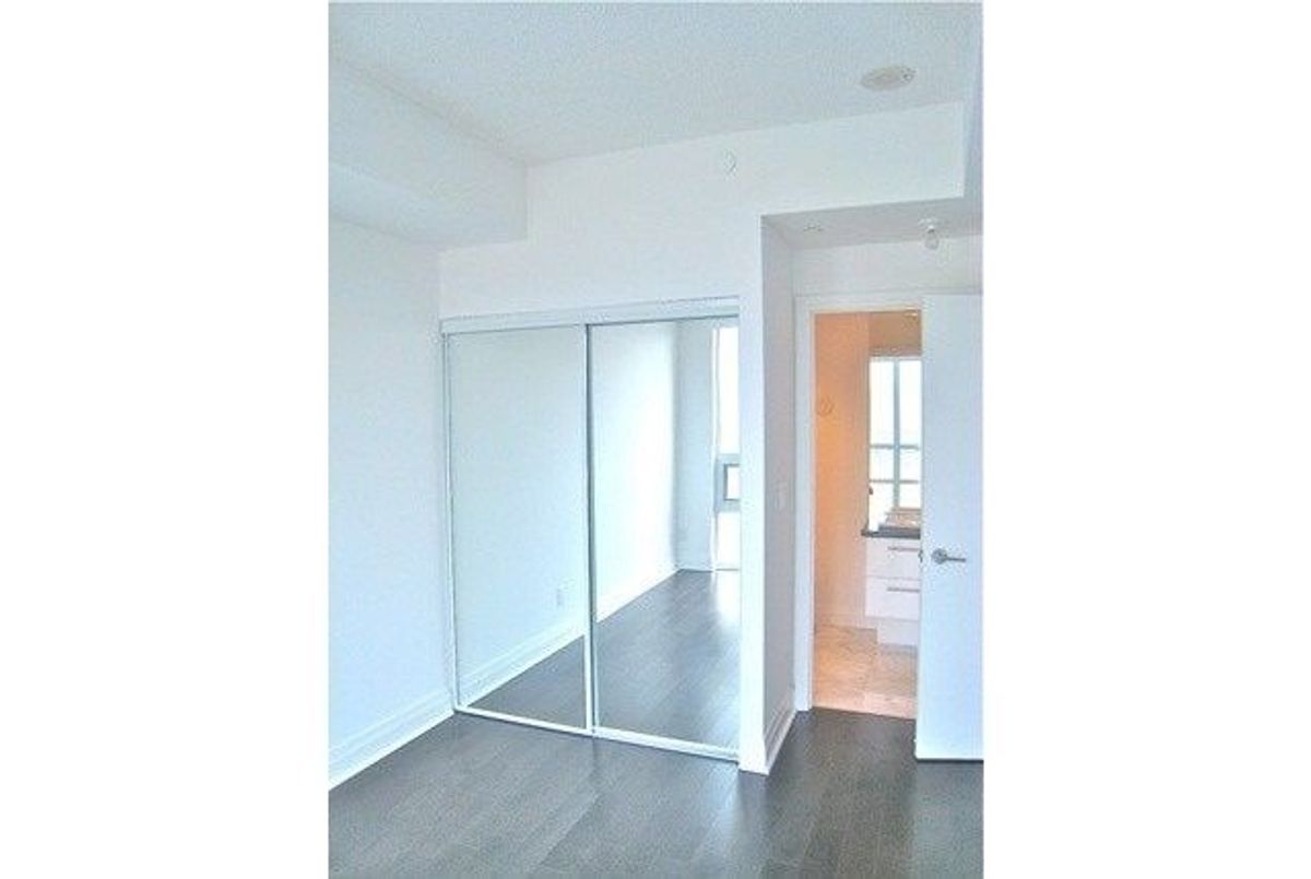 img-gallery