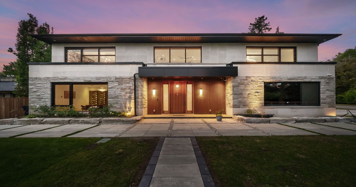 28 Brian Cliff Drive Toronto