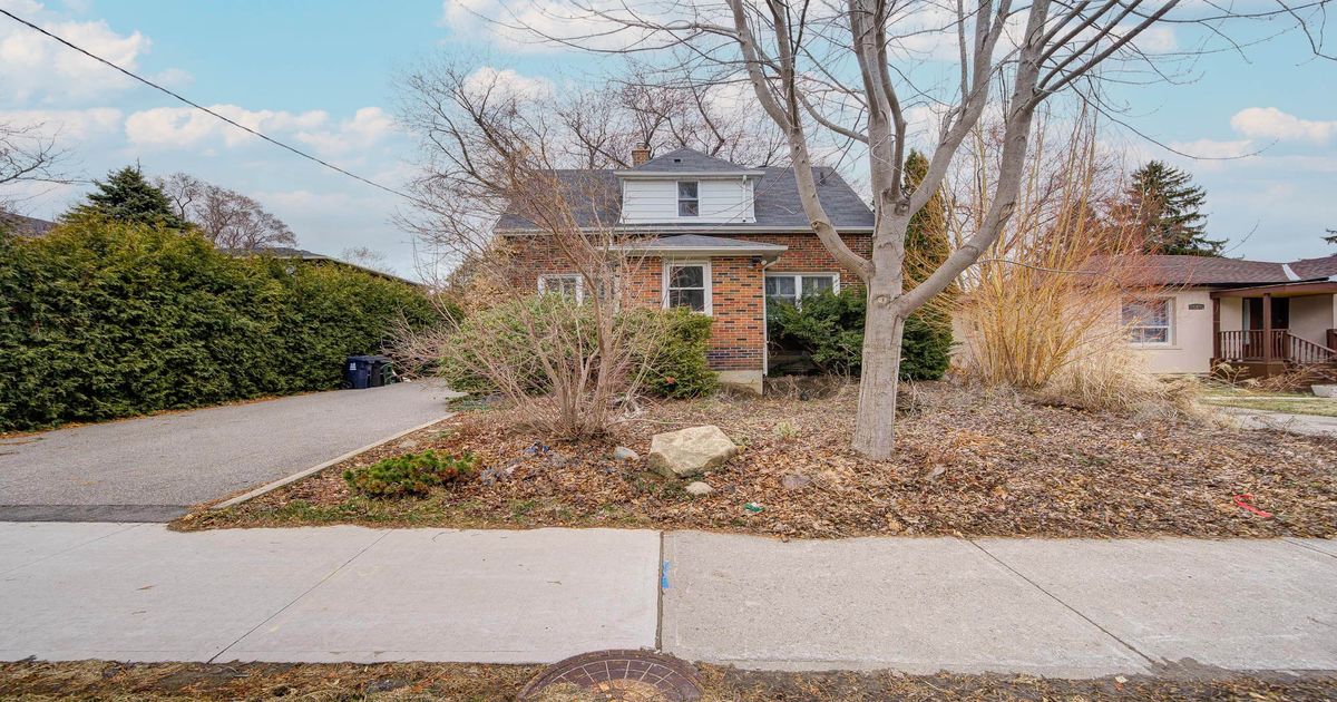 292 Horsham Avenue Toronto