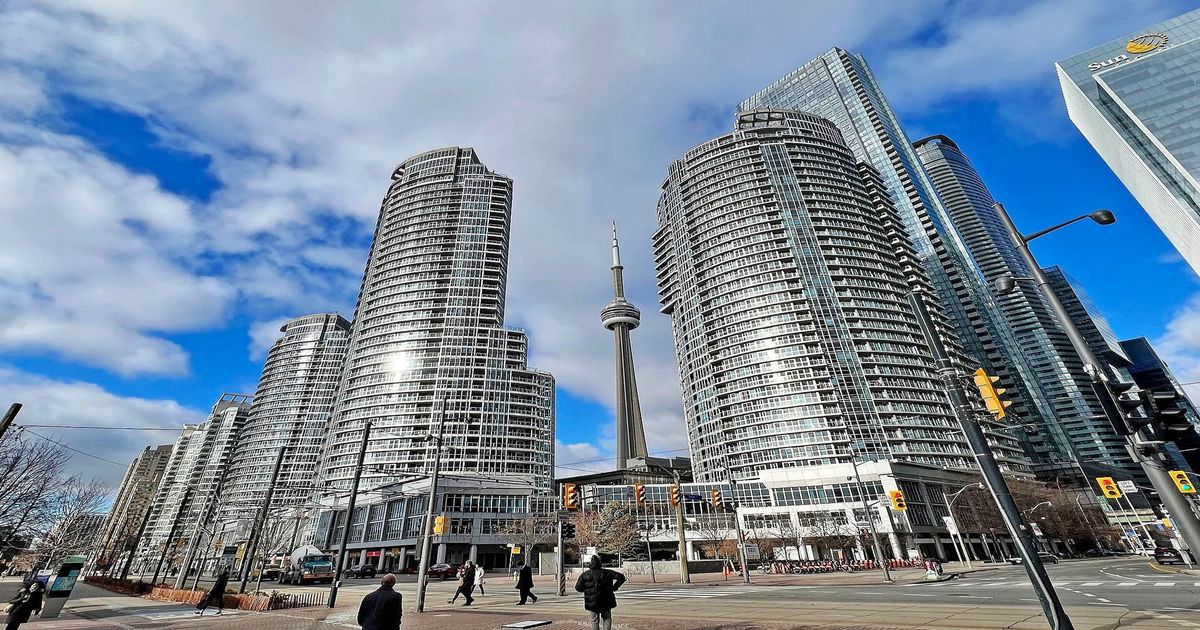 77 Harbour Square Toronto