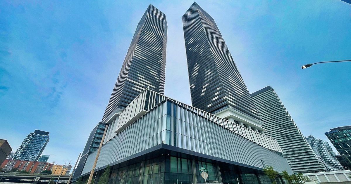 55 Cooper Street Toronto