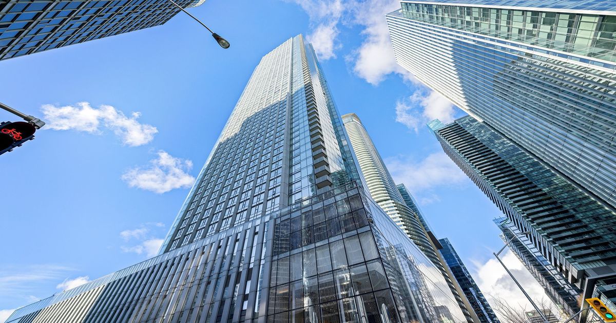 10 York Street Toronto