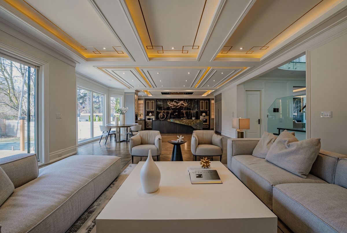 img-gallery